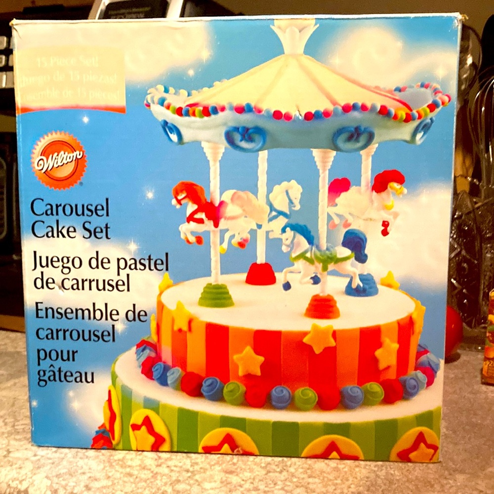Carousel cake set 🎂